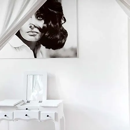 The Divine Bed and breakfast 4*