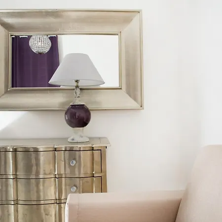 The Divine Bed & Breakfast 4*