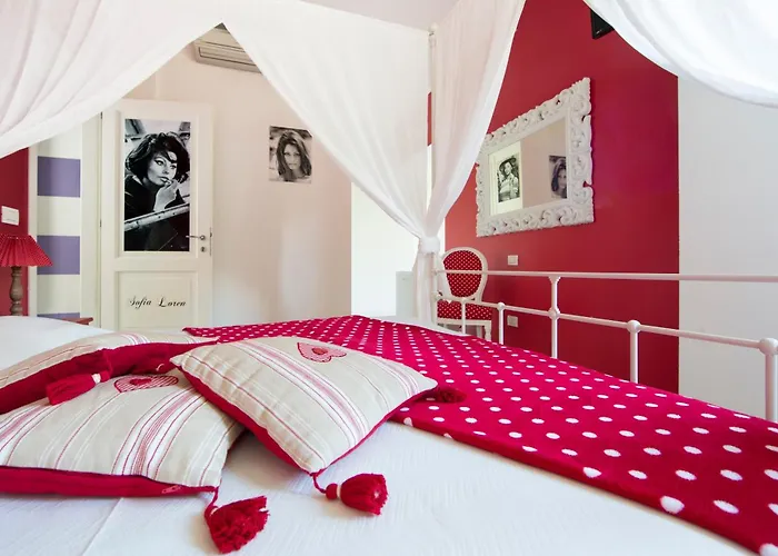 Oda ve Kahvaltı The Divine 4*