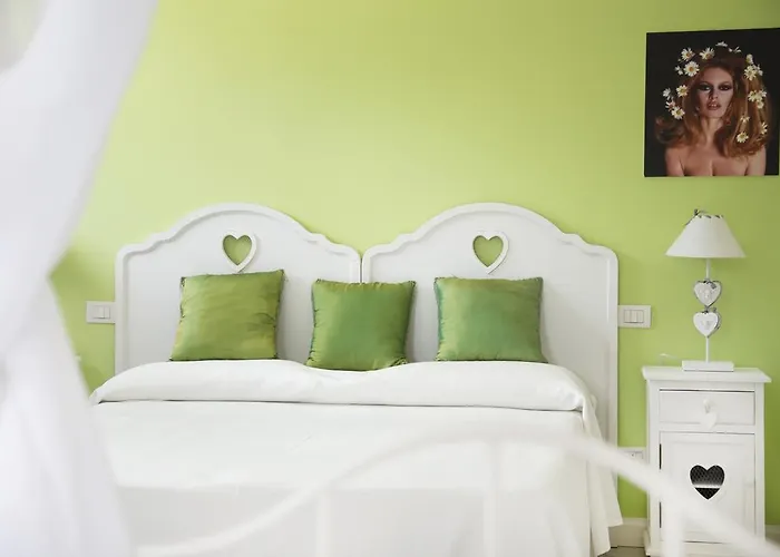 The Divine Oda ve Kahvaltı 4*