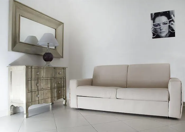 The Divine Oda ve Kahvaltı 4*